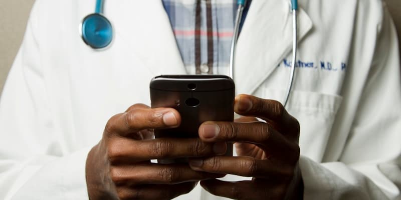 Come la sanità digitale sta cambiando il modo di lavorare negli ospedali